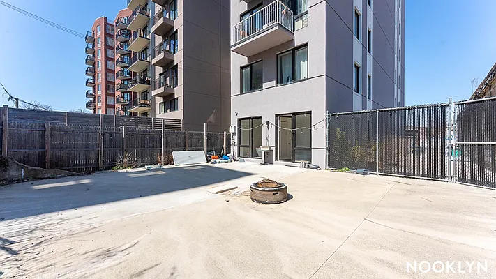 Rented by Nooklyn NYC LLC | media 7