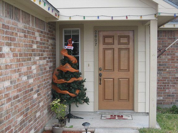 2nd image of 2807 Alice Ln