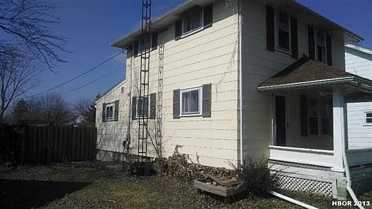 2nd image of 1007 S Main St