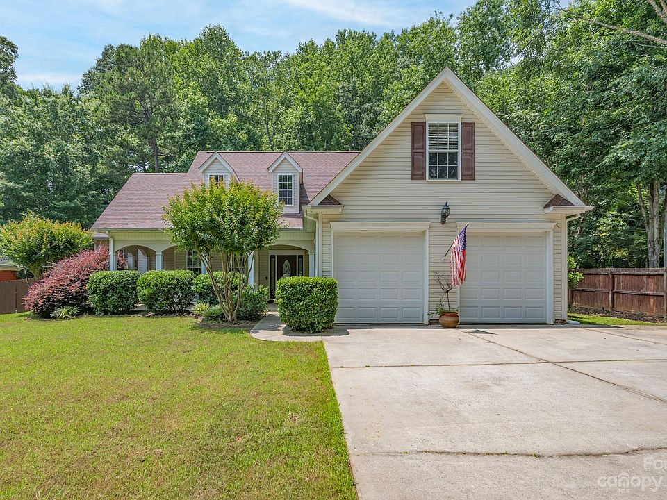 1st image of 1657 Forest Lake Dr