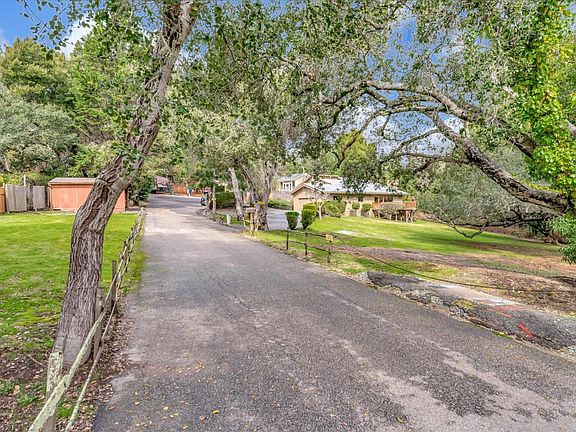 2nd image of 180 Hidden Creek Ln