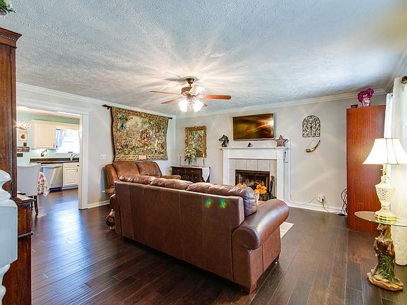 4th image of 143 Barley Dr