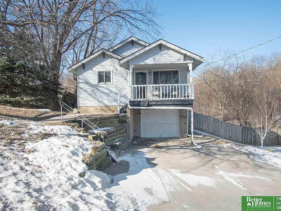 1st image of 826 A St