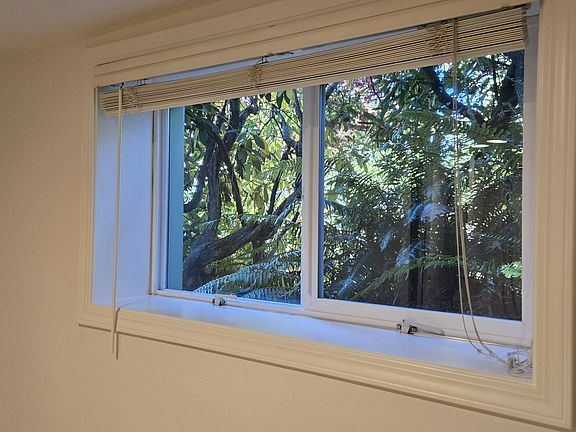 5th image of 4903 51st Ave S #B
