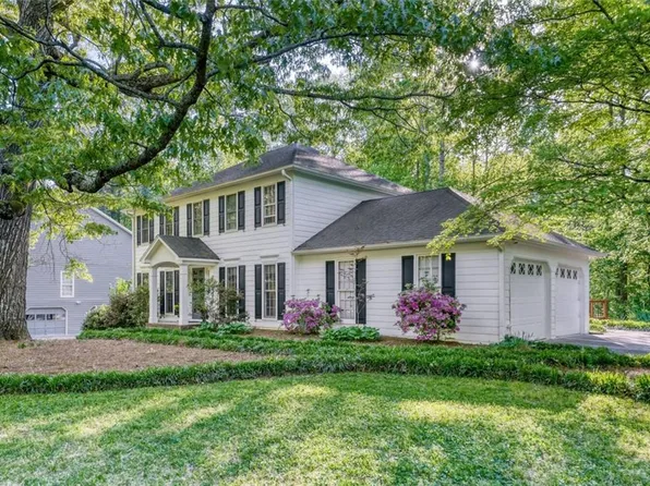 4136 Westchester Xing NE, Roswell, GA 30075