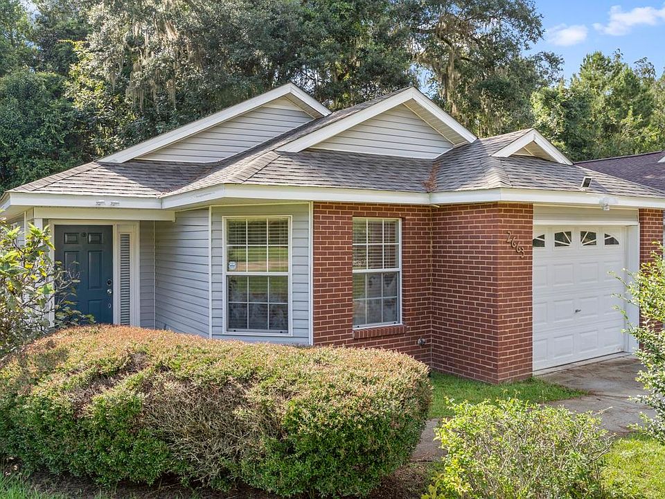 1st image of 2663 Fairmount Ln