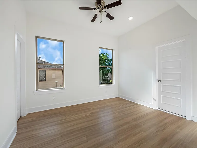 5623 Eskridge St #B — Photo 9