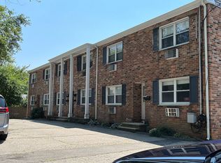 5 Windell Pl, Stamford, CT 06906