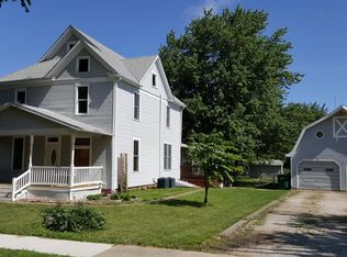 306 W South St, Oreana, IL 62554