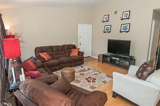 3rd image of 4075 Porte La Paz Unit 169