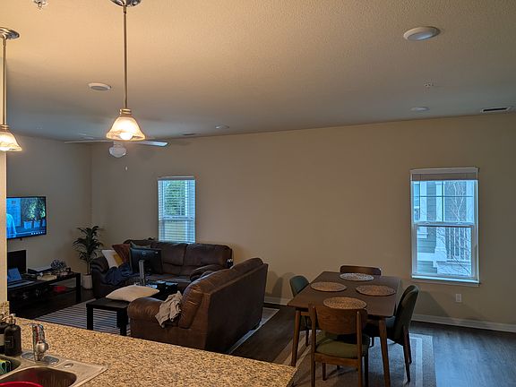 3rd image of 325 E University Blvd #179-204-1