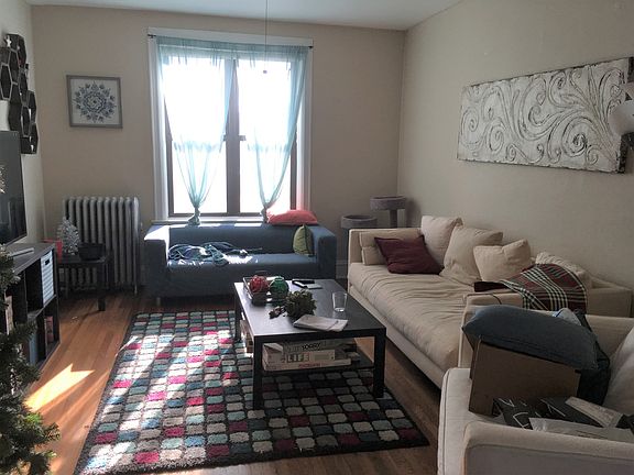 2nd image of 2208 W Berteau Ave APT 1