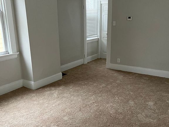 3rd image of 1911 Elm Ave #2
