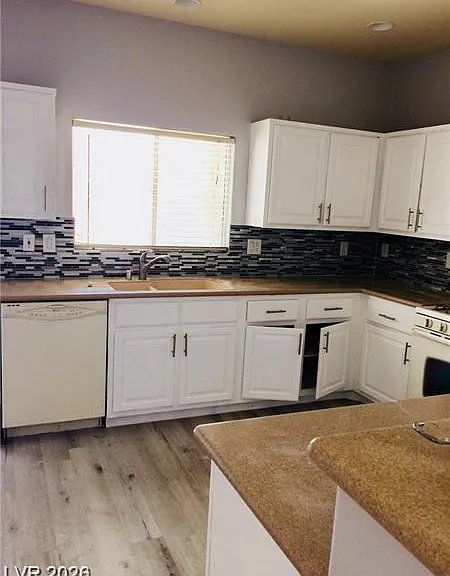 8897 Houston Ridge Ave — Photo 6