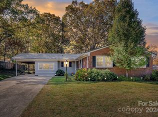 122 Bent Creek Ranch Rd, Asheville, NC 28806