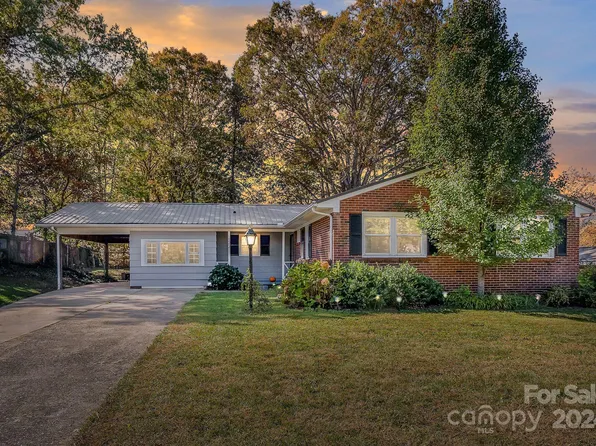 122 Bent Creek Ranch Rd, Asheville, NC 28806