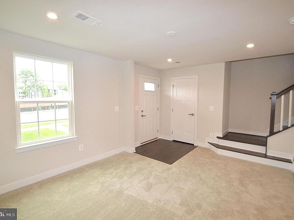 4th image of 11448 Willow Green Cir