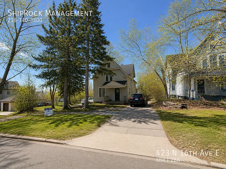 423 N 16th Ave E — Photo 1