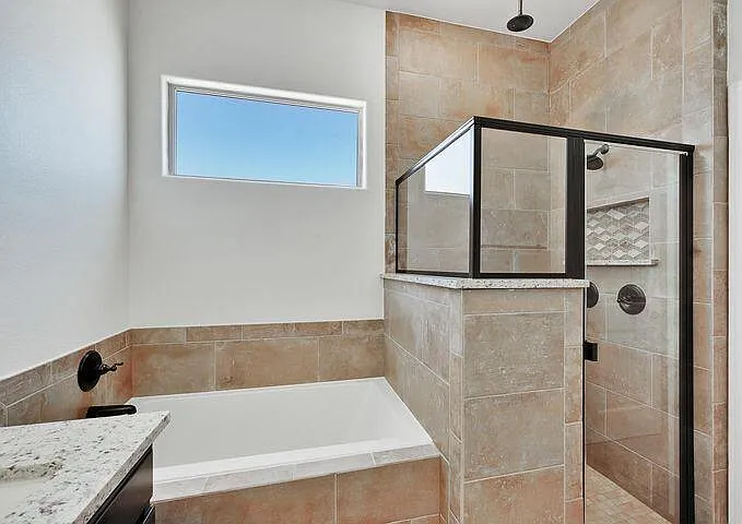 14741 Tierra Harbor Ave — Photo 9