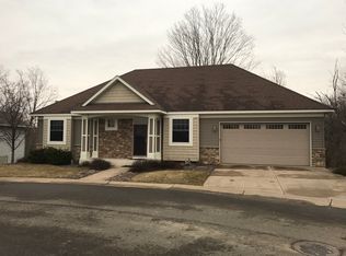 31057 Magnolia Ridge Way, Lindstrom, MN 55045