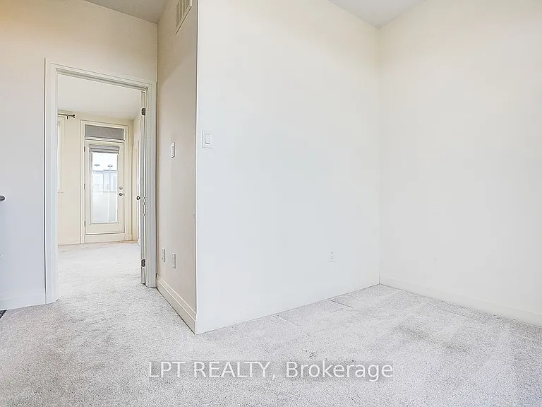 84 William Saville St — Photo 32