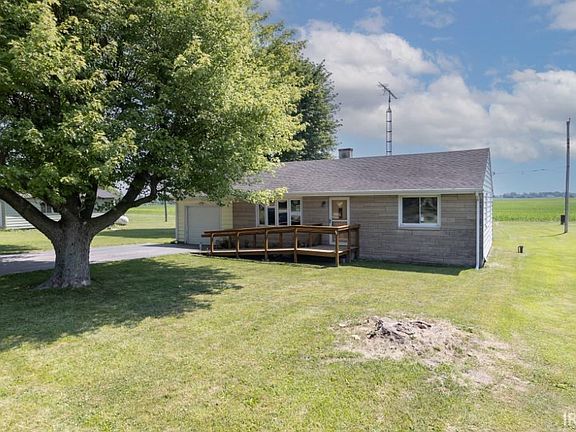 3rd image of 762 S County Road 250e