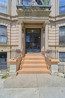 Rented by Living New York | media 18