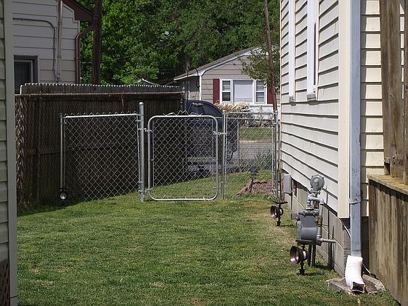 2nd image of 804 Quince Cir