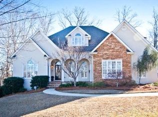 215 Westchester Dr, Macon, GA 31210