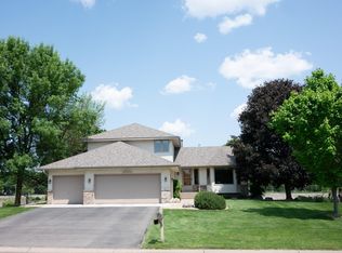 15210 44th Ave N, Plymouth, MN 55446