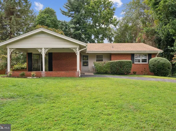 709 Burnt Mls, Silver Spring, MD 20901