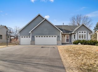 4366 Braddock Trl, Eagan, MN 55123