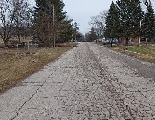 5th image of 2256 Lincoln Manor Dr