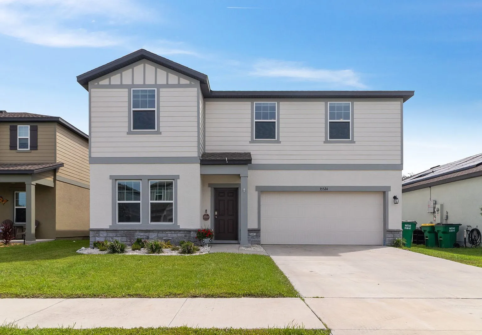 4 bed, 2.5 bath, 2406 sqft, $2,650 — Photo 1