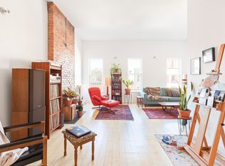 126 Calyer St APT 3, Brooklyn, NY 11222