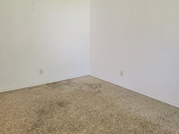 5th image of 2103 Jobbins Dr Unit 1