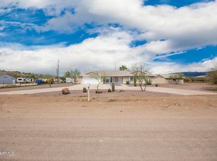 582 W Cavalry Rd, New River, AZ 85087