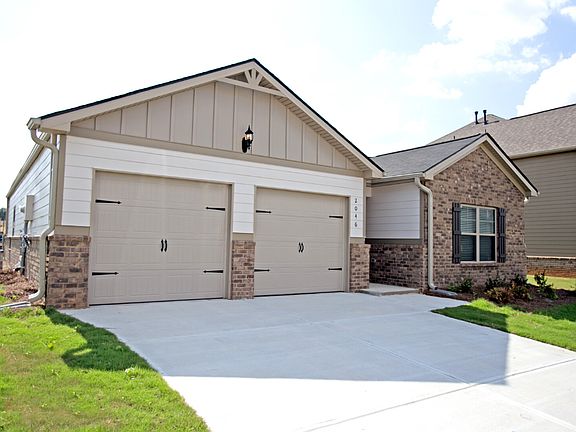 3rd image of 70 McCollum Dr