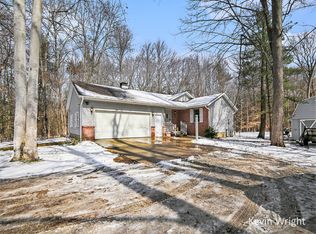 356 N Green Creek Rd, Muskegon, MI 49445