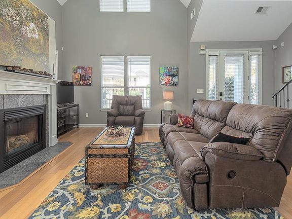 4th image of 1365 Island Shore Dr