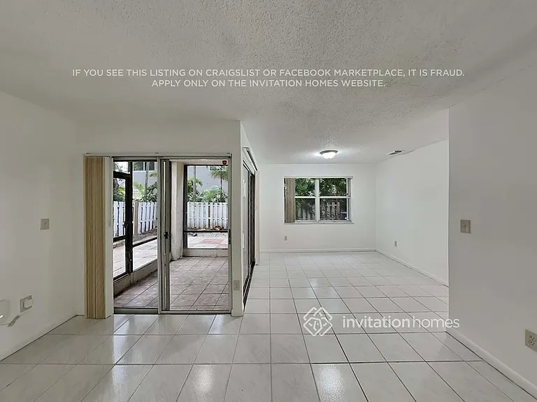 9912 NW 9th Ct — Photo 5