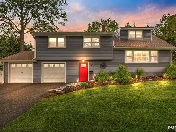 74 Crosley Ter, Hillsdale, NJ 07642