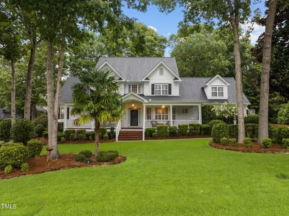 1004 Neuse Ridge Dr, Clayton, NC 27520