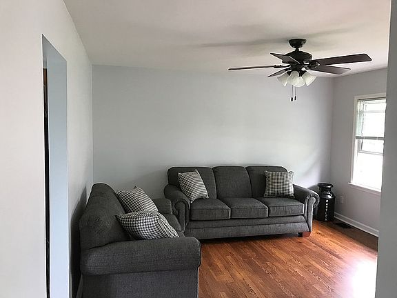 2nd image of 323 Holmes Dr