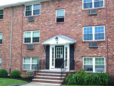 4 Colonial Village Dr APT 6, Arlington, MA, 02474