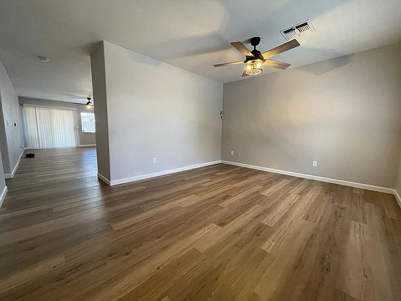 2nd image of 12702 W Ash St