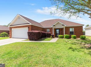 304 Manchester Ln, Byron, GA 31008