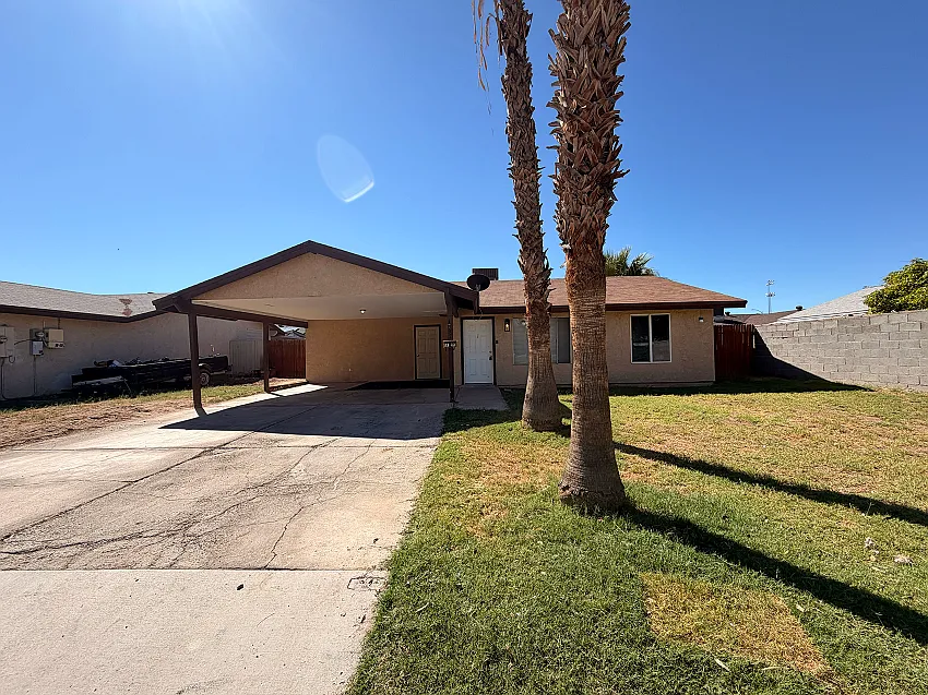 4 bed, 1240 sqft, $1,350 — Photo 1