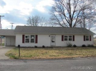 43 Lincoln Ln, Highland, IL 62249
