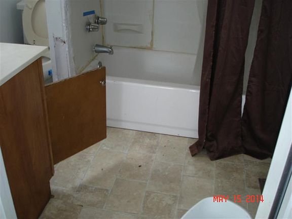 5th image of 905 Crittenden Ave